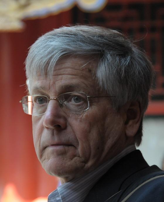 photo of Kenneth Prewitt